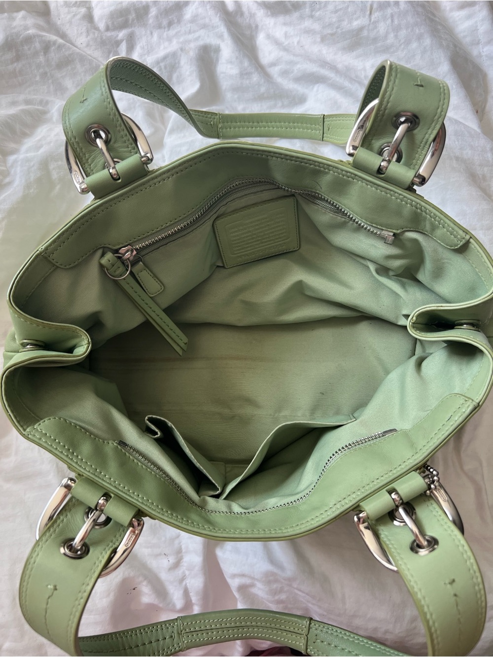 Coach Light Green Leather Shoulder Bag with Dual Straps - Picture 5 of 8